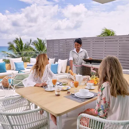 Les Estivales Beachfront Suites & Penthouses With Lov Trou aux Biches Exterior photo
