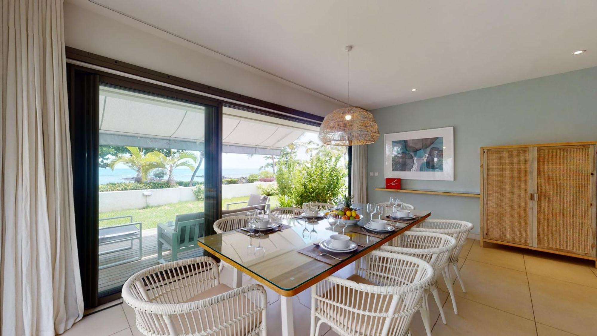 Apartment Les Estivales Beachfront & Penthouses With Lov