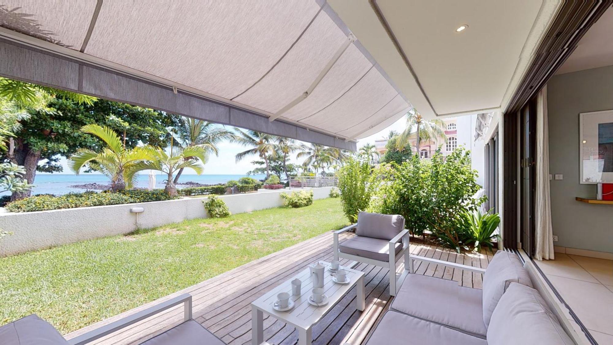 Les Estivales Beachfront & Penthouses With Lov Apartment Trou aux Biches