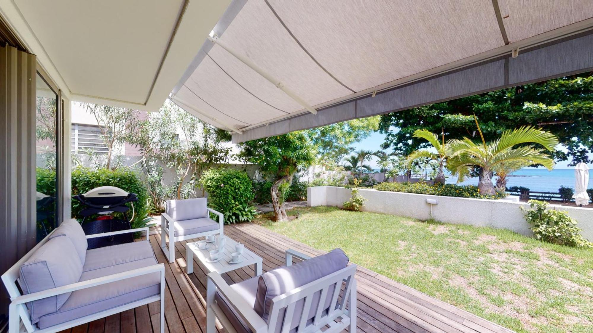 Apartment Les Estivales Beachfront & Penthouses With Lov