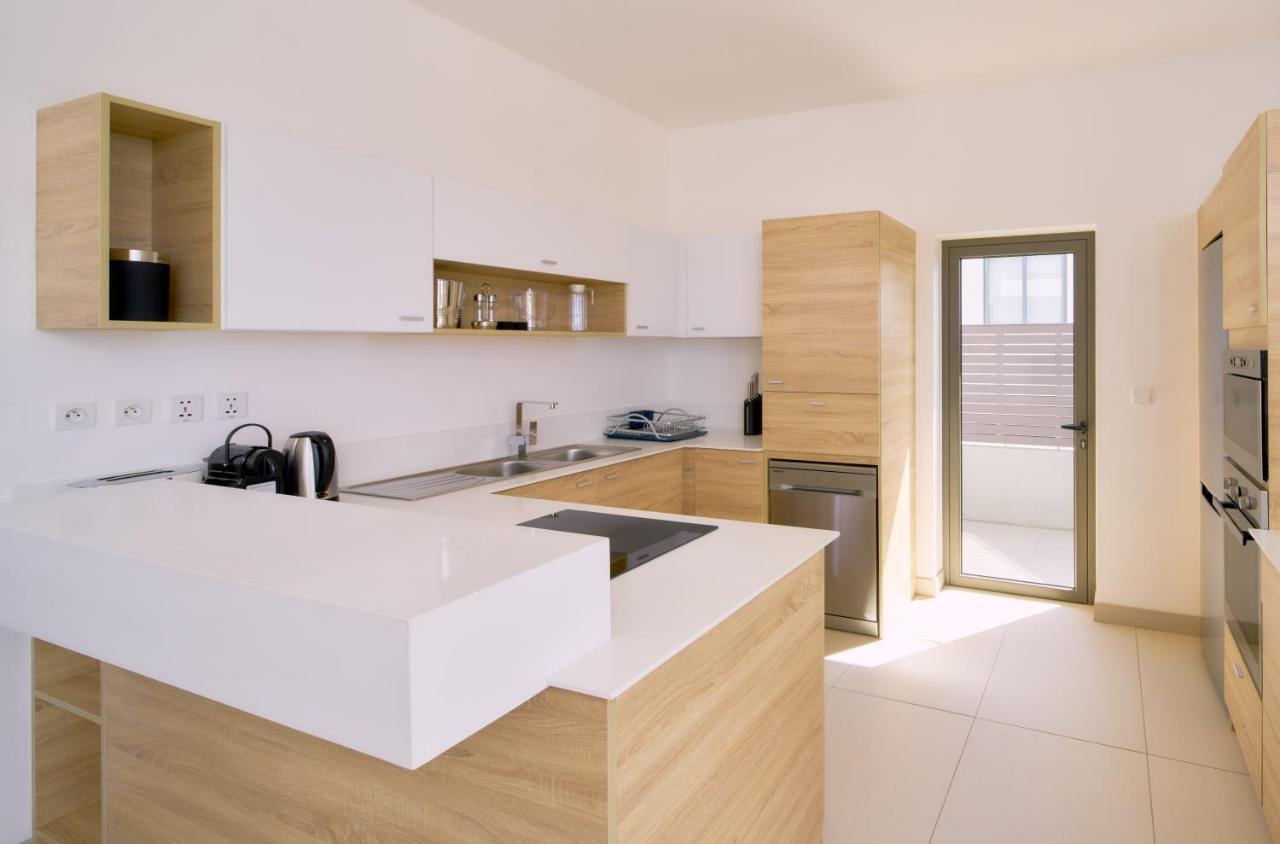 Les Estivales Beachfront & Penthouses With Lov Apartment Trou aux Biches